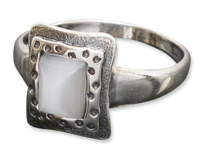 Pierścionek srebrny z kocim okiem Kropki (rozmiar 12) Pierścionek srebrny z kocim okiem Kropki (rozmiar 12)